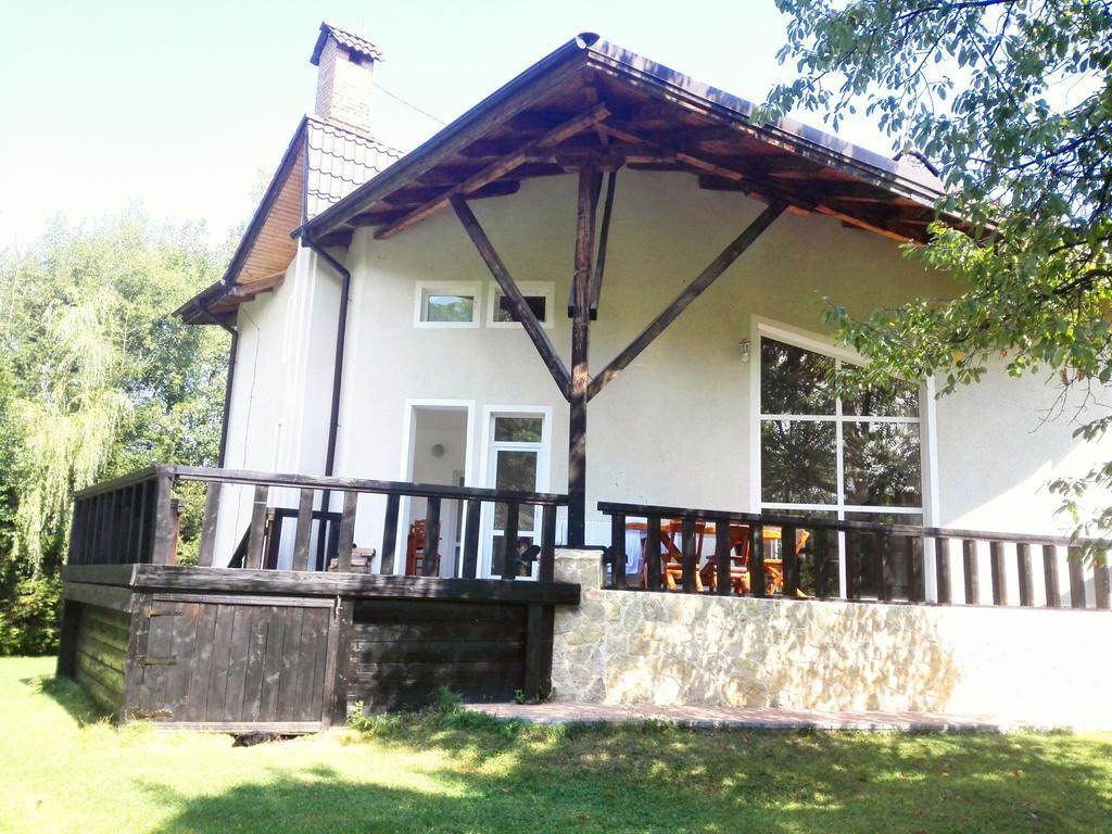 Vila Carpathia Бран Экстерьер фото